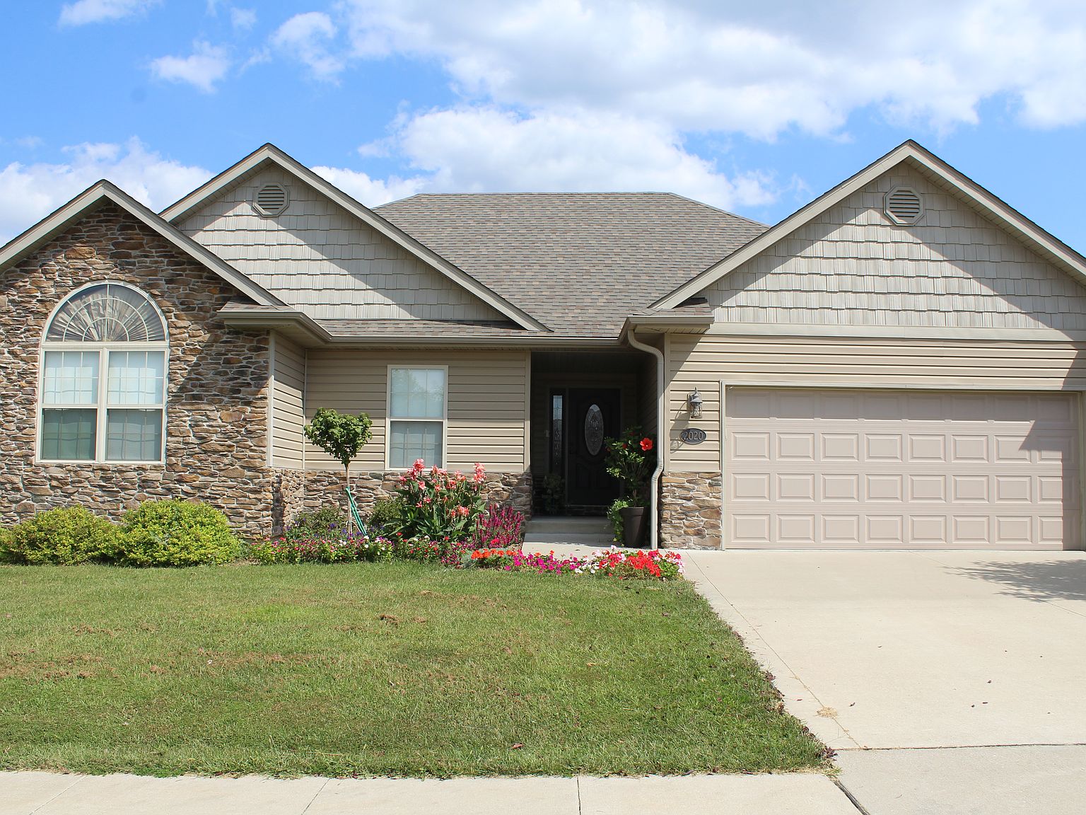 2020 N White Cypress Dr, Columbia, MO 65202 Zillow