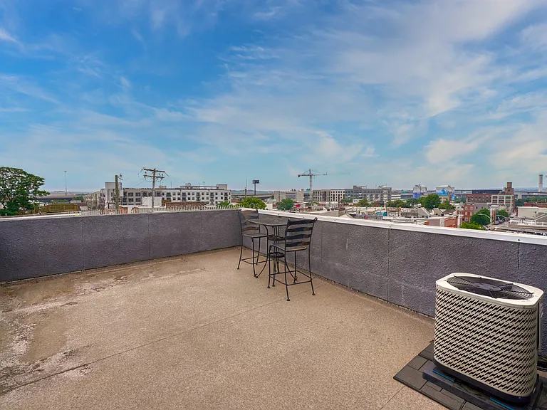 64 E Heath St — Photo 25