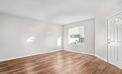 2 bed, 1000 sqft, $1,495 — Photo 2