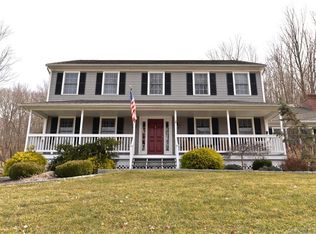 20 Gelding Hill Rd, Sandy Hook, CT 06482