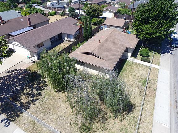 4th image of 1316 E Airport Ave