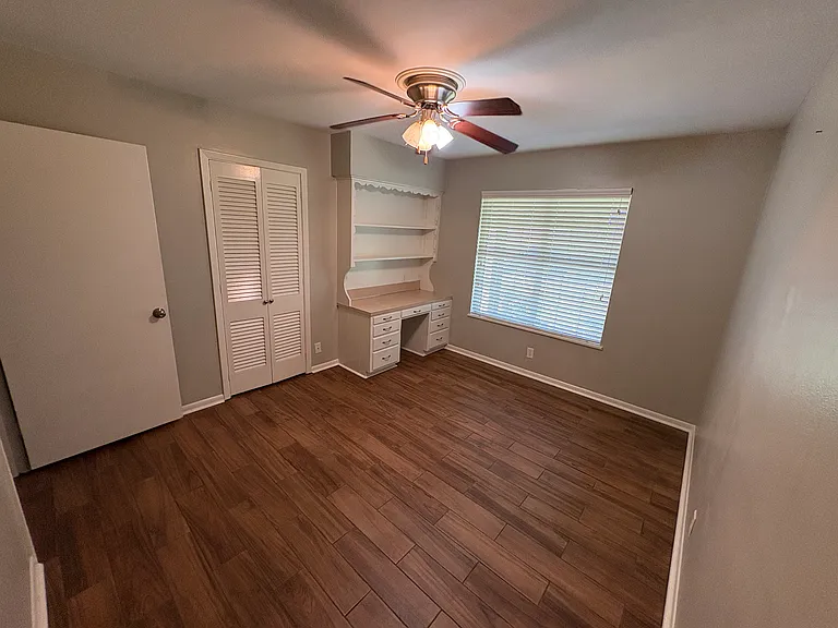 Third bedroom / office