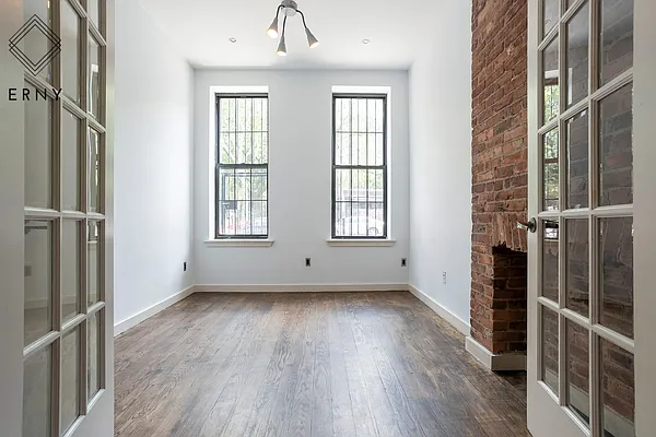 Rented by ERNY LLC | media 4