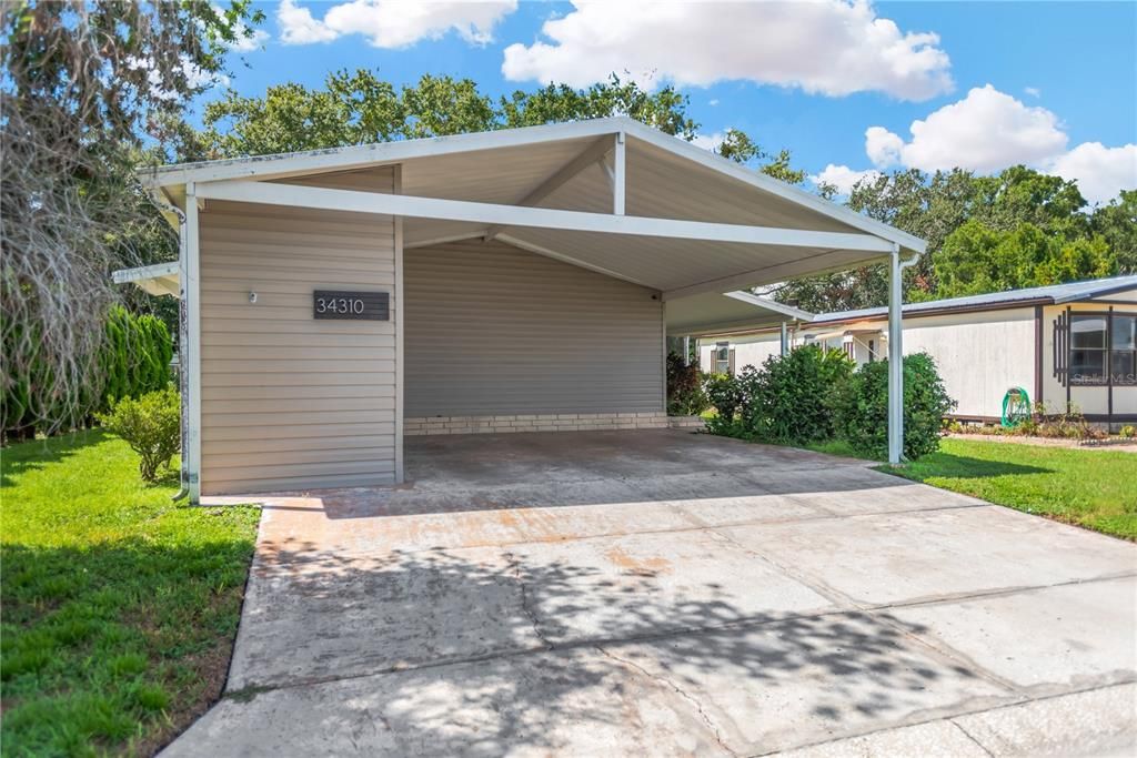 34310 Lodge Dr, Zephyrhills, FL