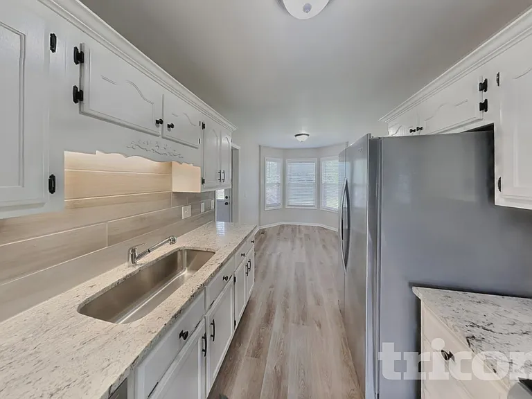 6009 Plateau Ct — Photo 7