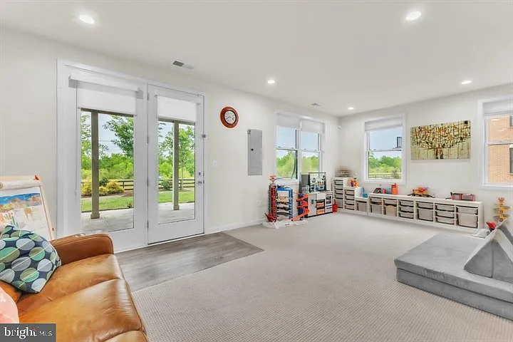 23575 Hopewell Manor Ter — Photo 32