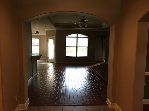 3rd image of 3508 Longmorn Ln