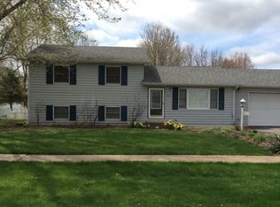 312 Pence St, Plano, IL 60545