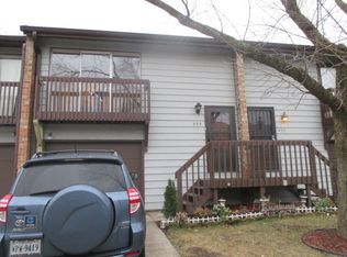 455 Seminole Ln, Bolingbrook, IL 60440