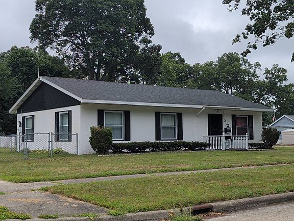 3rd image of 262 School St