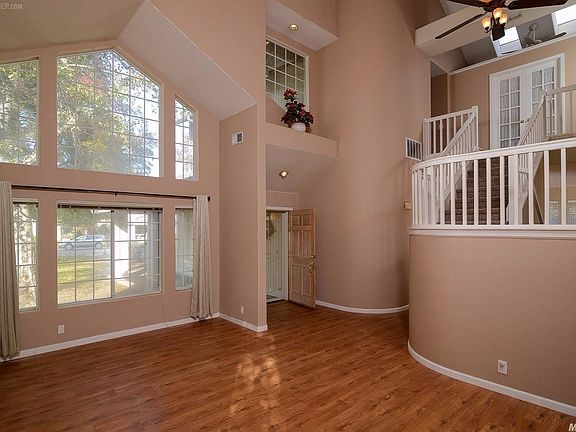 2nd image of 4908 Fountainwood Ct