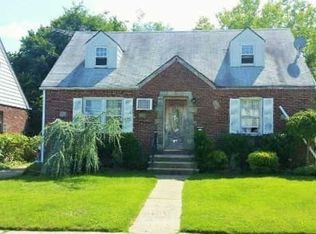 18 Fritchie Pl, Valley Stream, NY 11580