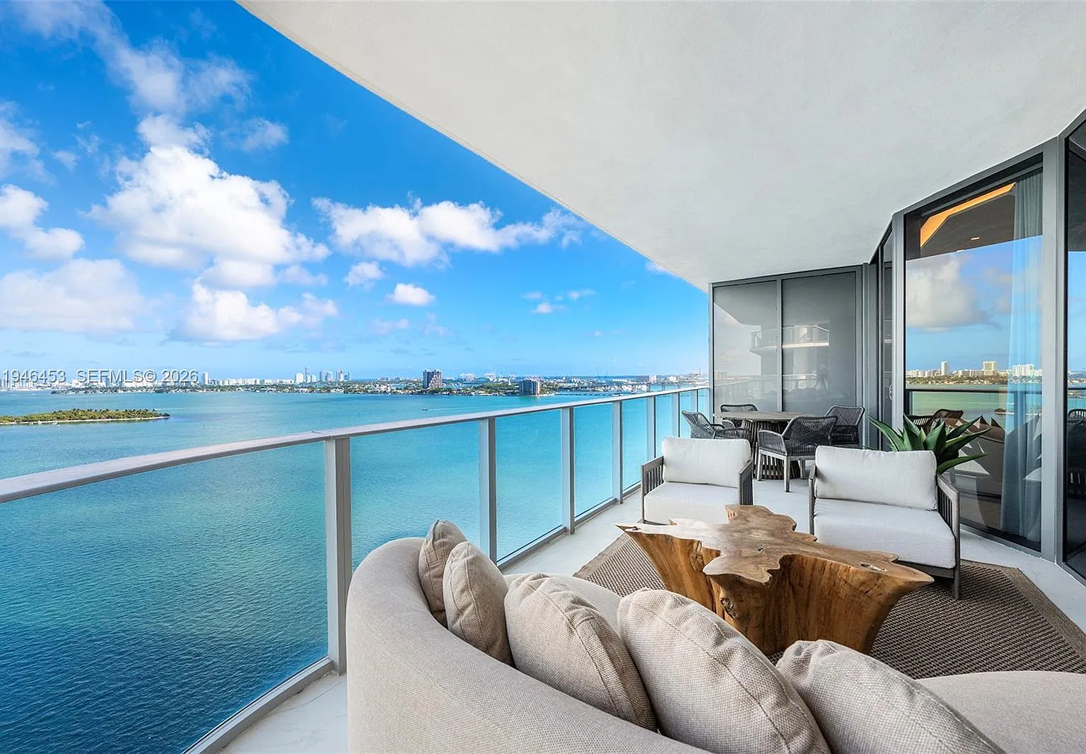 Aria Reserve South Tower — Photo 3