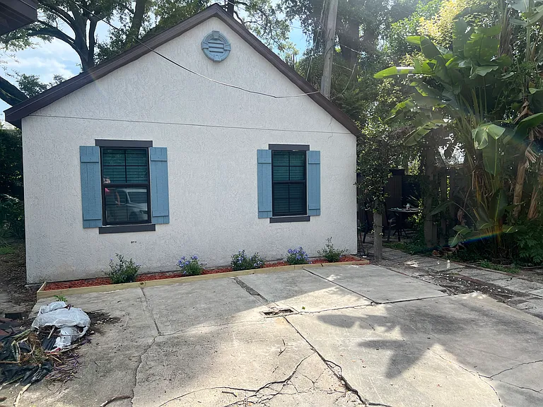 3414 Fairway Ln — Photo 1