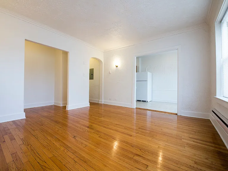 7903 S Luella Ave — Photo 25