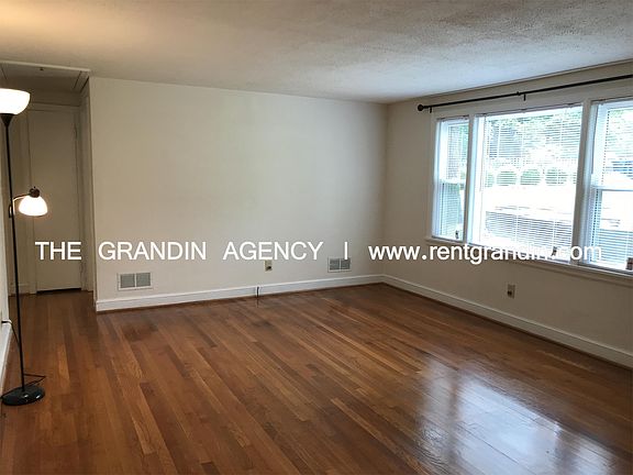 2nd image of 3023 Hollowell Ave SW