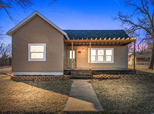 222 S 5th St, Conway Springs, KS 67031