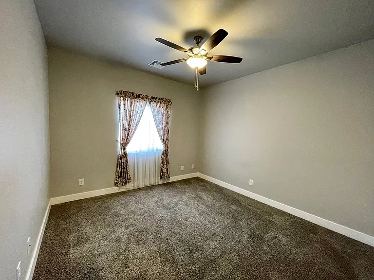 3686 Richie Dr — Photo 25