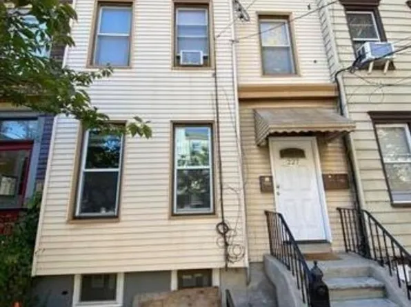 227 Brunswick Street image 1 of 18