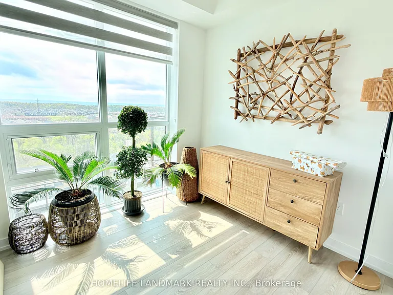 460 Dundas St E #1009 — Photo 11