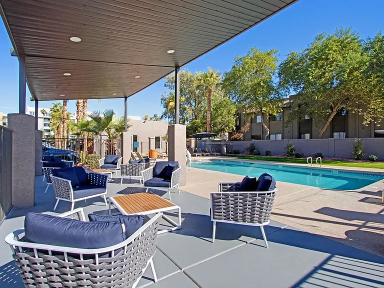 Riverside Apartments — Photo 23