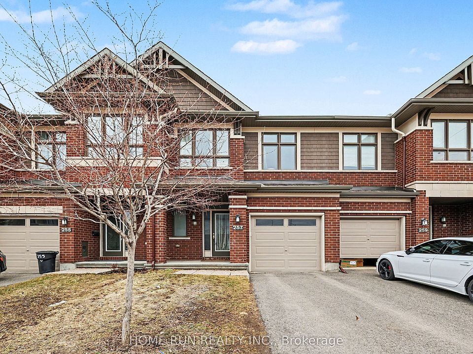 1st image of 257 Dolce Cres