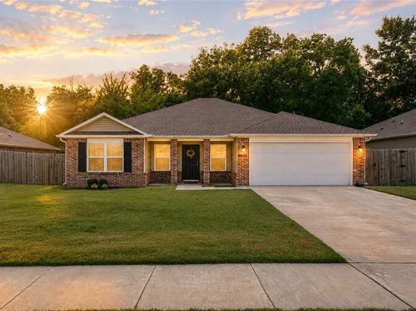 6801 SW Chestnut Hill Rd, Bentonville, AR 72713