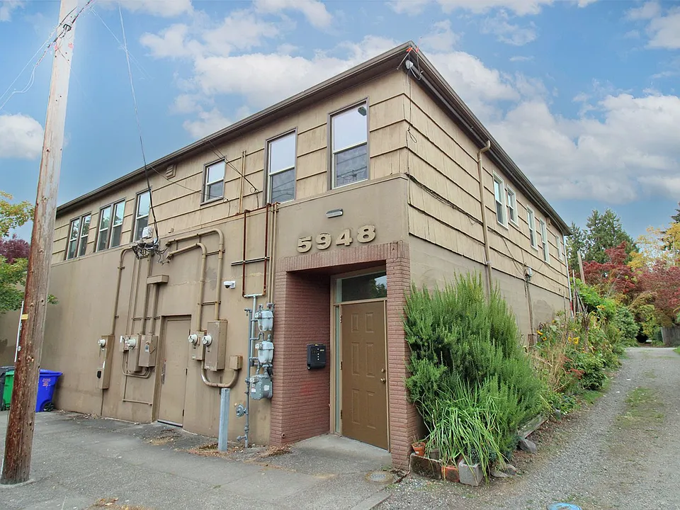 5944 & 5948 NE 30th Ave