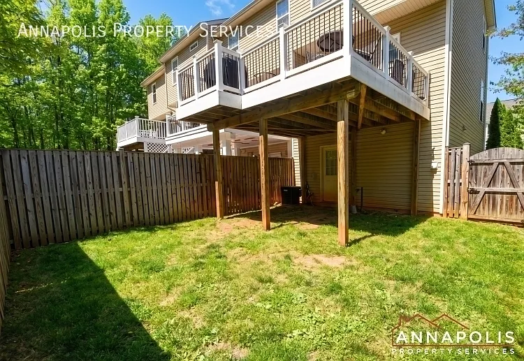 807 Croggan Cres — Photo 17