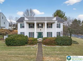 4936 Meadow Ln, Macungie, PA 18062