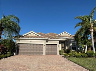 9212 Ores Cir, Naples, FL 34120