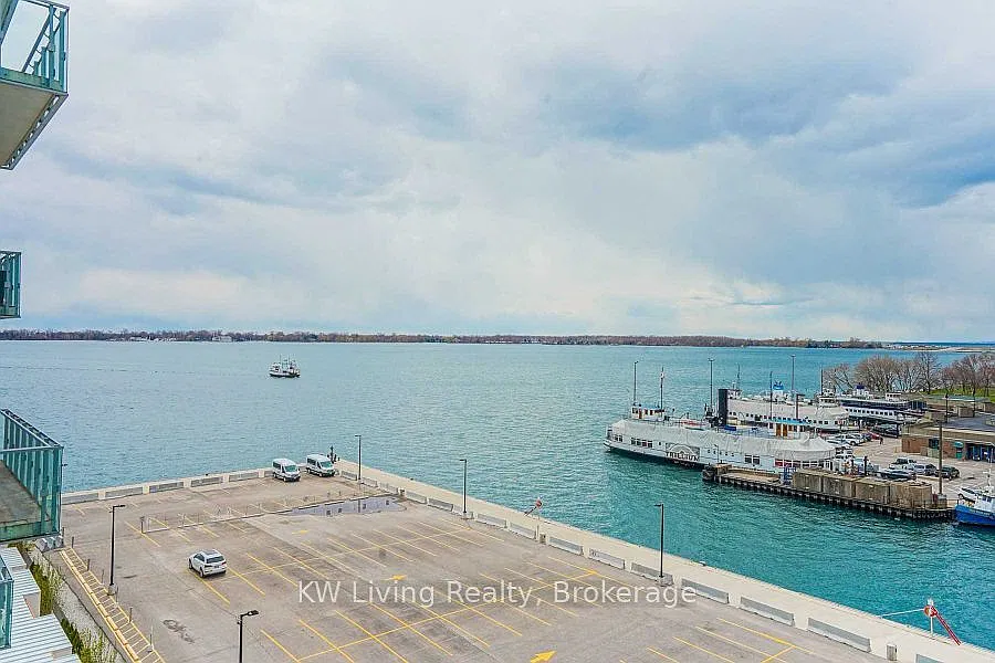 Pier 27 — Photo 1
