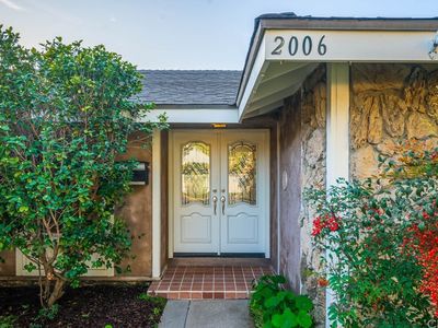 2006 Mirasol St, Santa Ana, CA, 92705