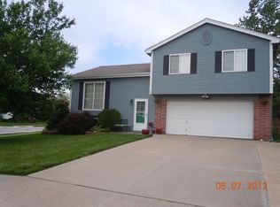 11332 Martin Ave, Omaha, NE 68164
