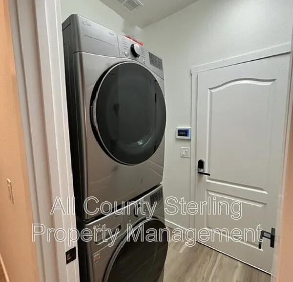 184 Birchmont Dr — Photo 24