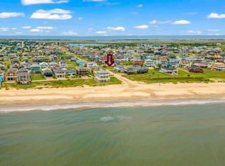 1971 Gulf St, Crystal Beach, TX 77650