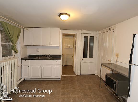 4th image of 3519 N Hermitage Ave