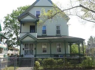 71 McKnight St, Springfield, MA 01109