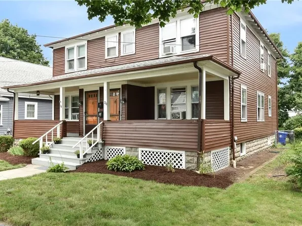 18 Coomer Ave, Warren, RI 02885