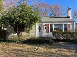 107 S Spring St, Falls Church, VA 22046