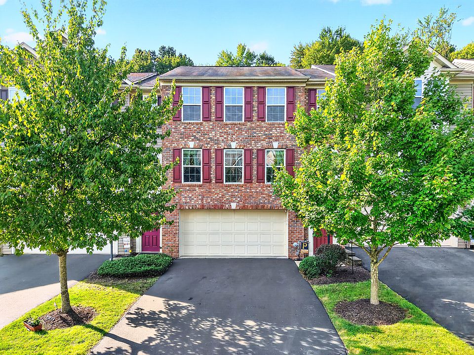 1st image of 268 Broadstone Dr
