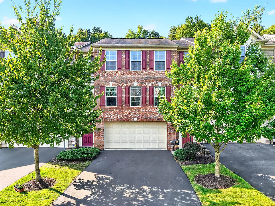 268 Broadstone Dr
