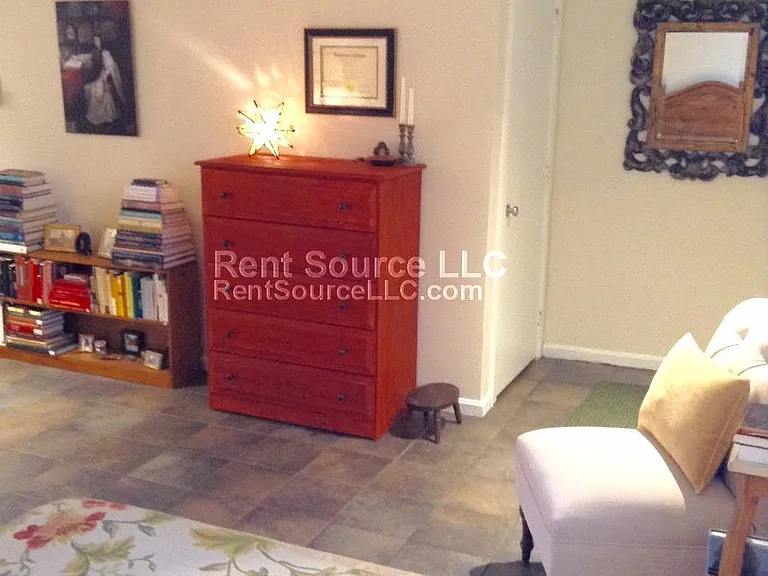 2B Hingham St — Photo 2
