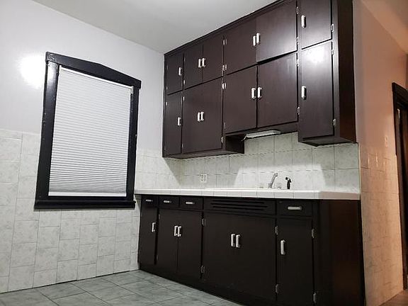 4th image of 2022 N Leclaire Ave