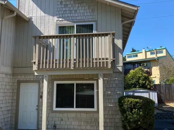 3391 Mission Dr, Santa Cruz, CA 95065