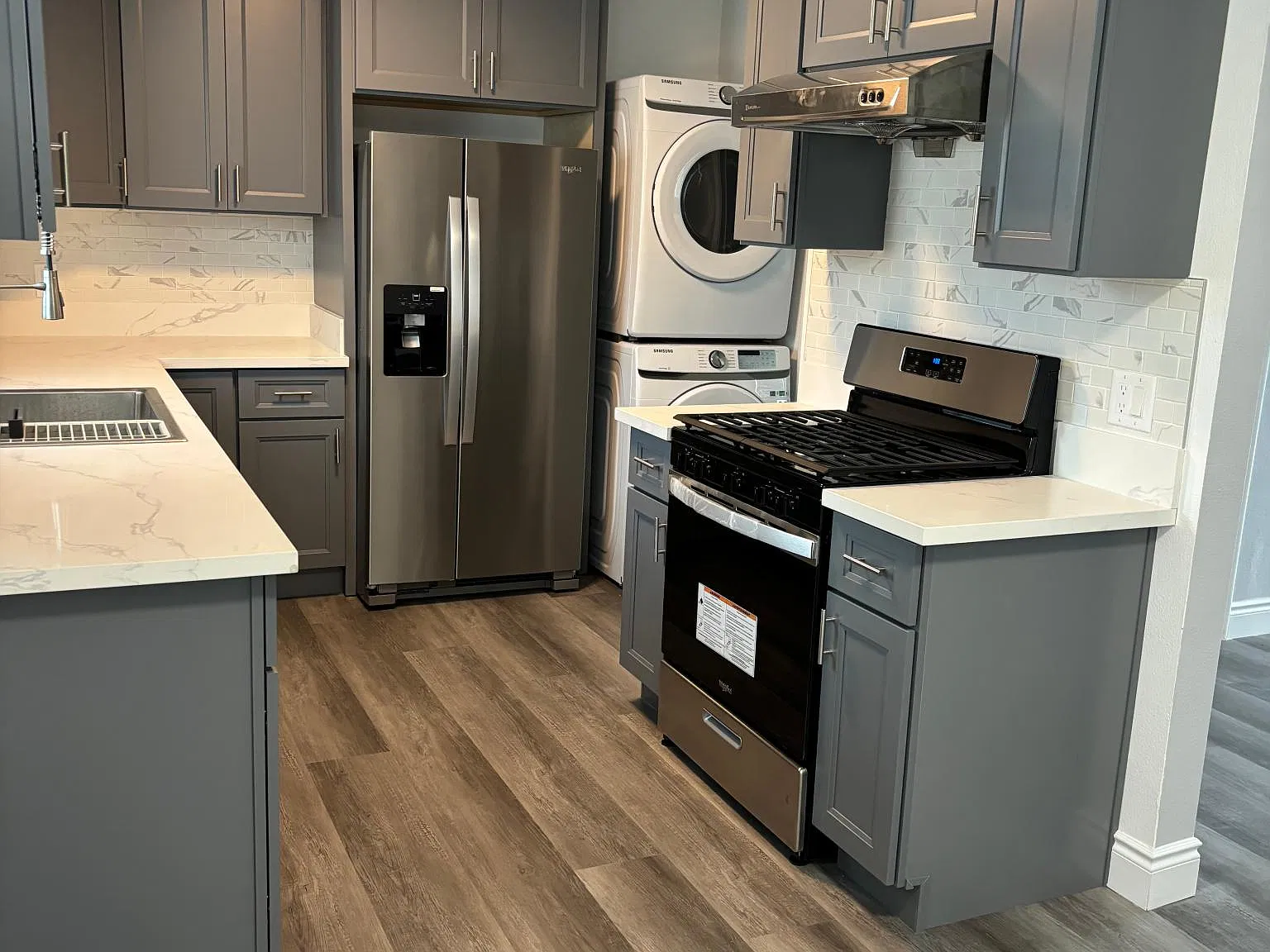432 S Lincoln Pl — Photo 3