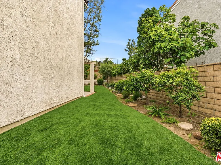 17265 Avenida De La Herradura — Photo 38