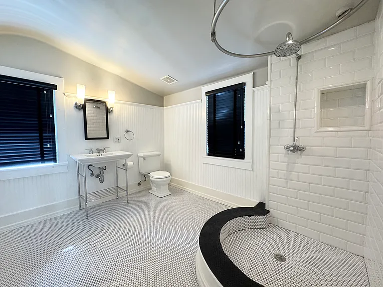 3011 Grand Ave — Photo 31