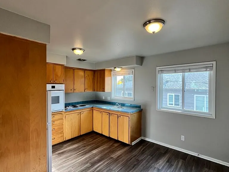 The Rivercrest Apartments by Star Metro — Photo 25