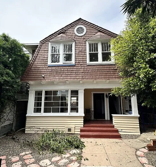 49 Dudley Ave — Photo 2